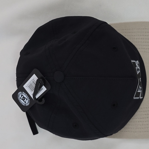 DC Hat - Picture 6 of 16